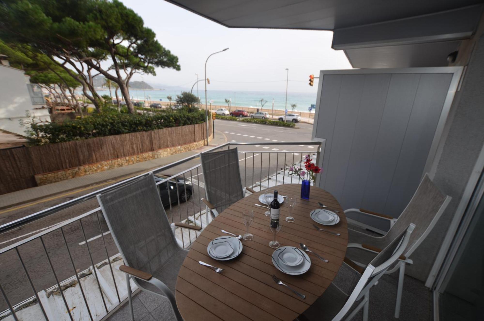 Apartamento Frente A La Playa Blanes Costa Brava Exterior photo